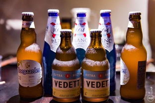 只在晚上營業(yè)的啤酒燒烤工廠 最誘人的是那賣了二十年的小龍蝦