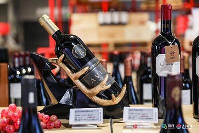 虹橋國(guó)際酒窖開(kāi)業(yè),虹橋品匯再添一個(gè)百億級(jí)品類(lèi)集散平臺(tái)